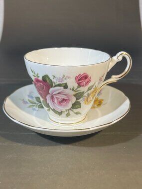 Regency English Fine Bone China Floral Teacup & Saucer Vintage (1649)